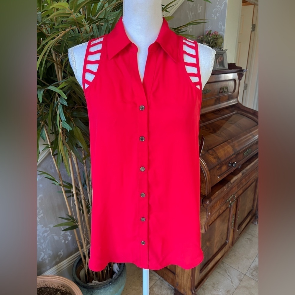 BCX ladies sleeveless button-down top, NWT size medium red - Picture 4 of 11
